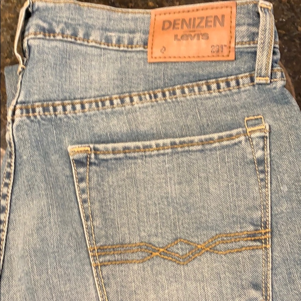 Men’s 33x32 “athletic cut”  jeans.